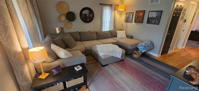 2289 Hamata Street, Ferndale, MI 48220