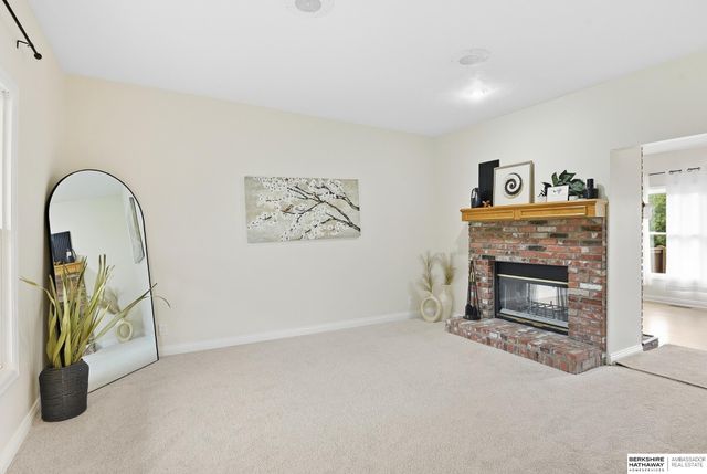 16216 Parker Street, Omaha, NE 68118
