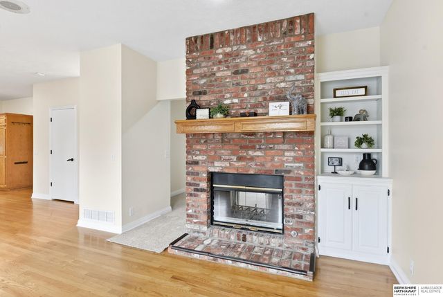 16216 Parker Street, Omaha, NE 68118