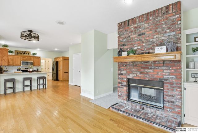 16216 Parker Street, Omaha, NE 68118