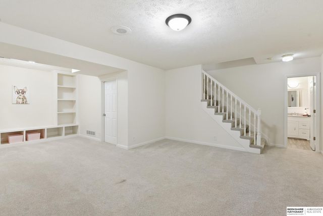 16216 Parker Street, Omaha, NE 68118