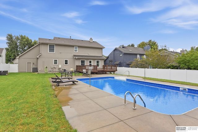 16216 Parker Street, Omaha, NE 68118