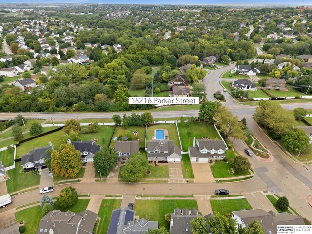 16216 Parker Street, Omaha, NE 68118