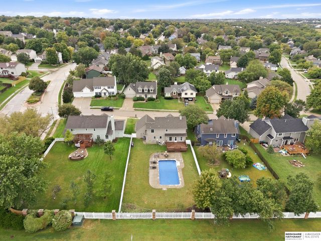 16216 Parker Street, Omaha, NE 68118