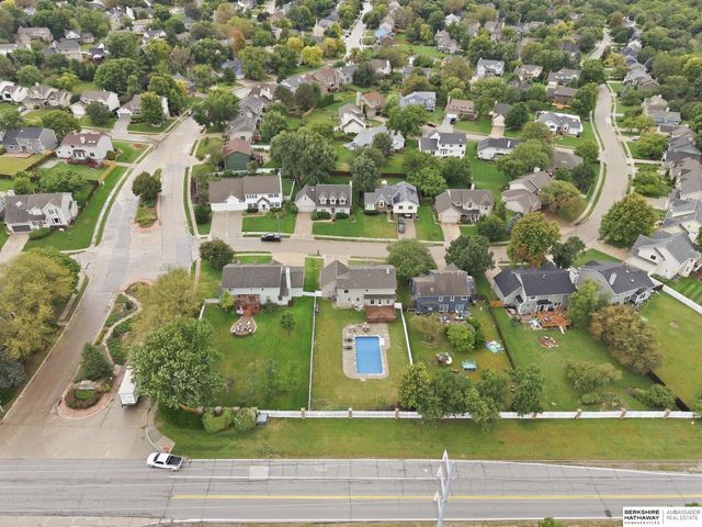 16216 Parker Street, Omaha, NE 68118
