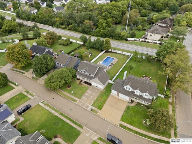 16216 Parker Street, Omaha, NE 68118