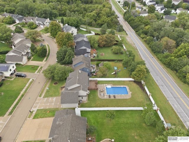 16216 Parker Street, Omaha, NE 68118