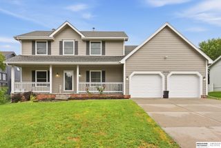 16216 Parker Street, Omaha, NE 68118