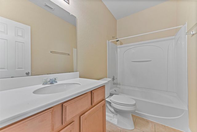 1903 Highland Point Court, Pearland, TX 77581