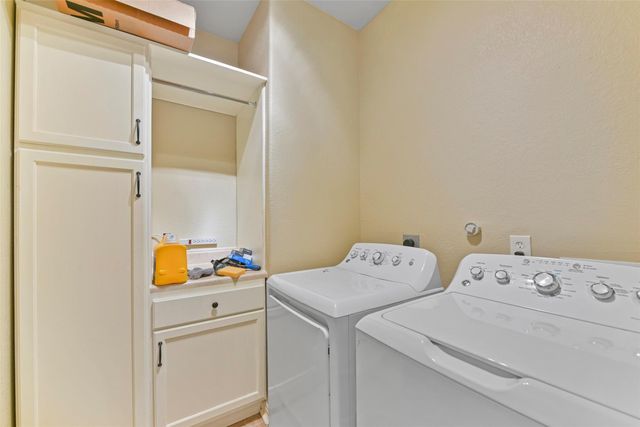 1903 Highland Point Court, Pearland, TX 77581