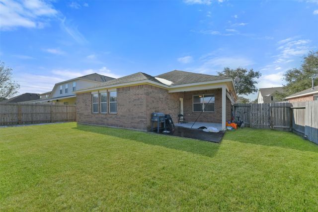 1903 Highland Point Court, Pearland, TX 77581