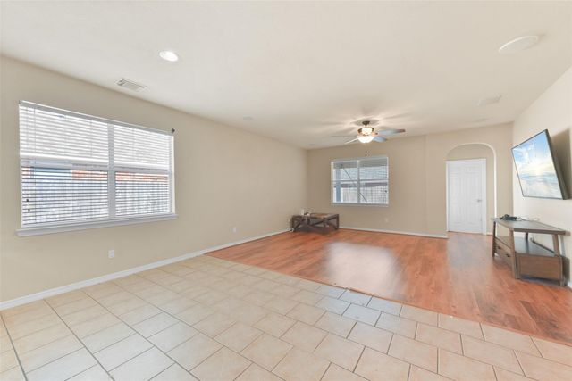 1903 Highland Point Court, Pearland, TX 77581