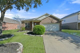 1903 Highland Point Court, Pearland, TX 77581