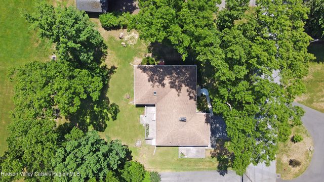 12 Ebel Court, Saugerties, NY 12477