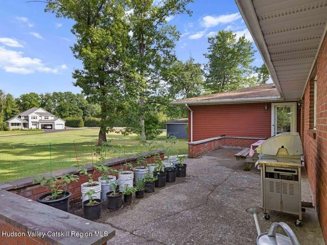 12 Ebel Court, Saugerties, NY 12477