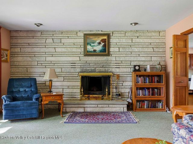 12 Ebel Court, Saugerties, NY 12477