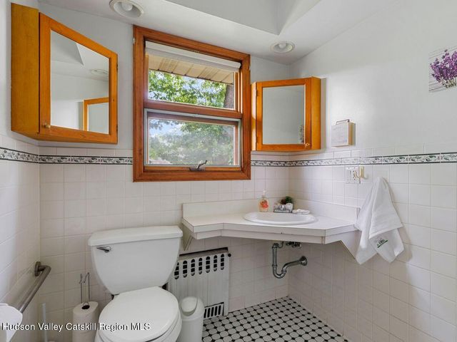 12 Ebel Court, Saugerties, NY 12477