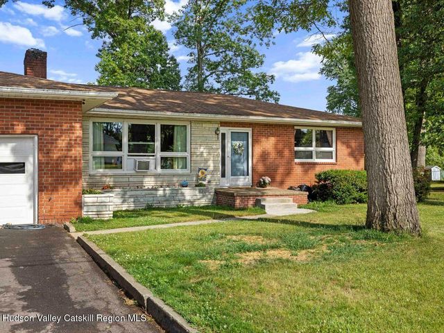 12 Ebel Court, Saugerties, NY 12477