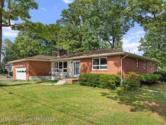 12 Ebel Court, Saugerties, NY 12477