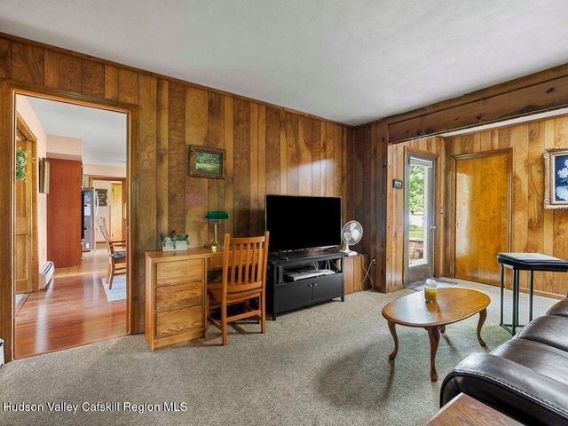 12 Ebel Court, Saugerties, NY 12477