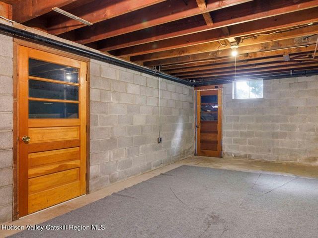 12 Ebel Court, Saugerties, NY 12477