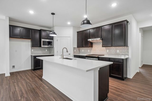 50745 Crusader Drive, Macomb Township, MI 48044