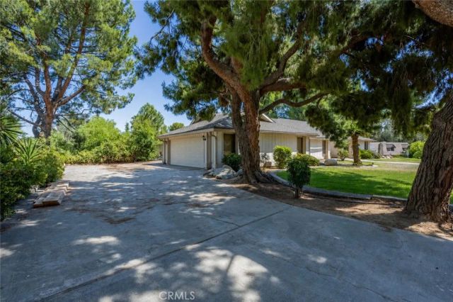 12320 Cattle King Drive, Bakersfield, CA 93306