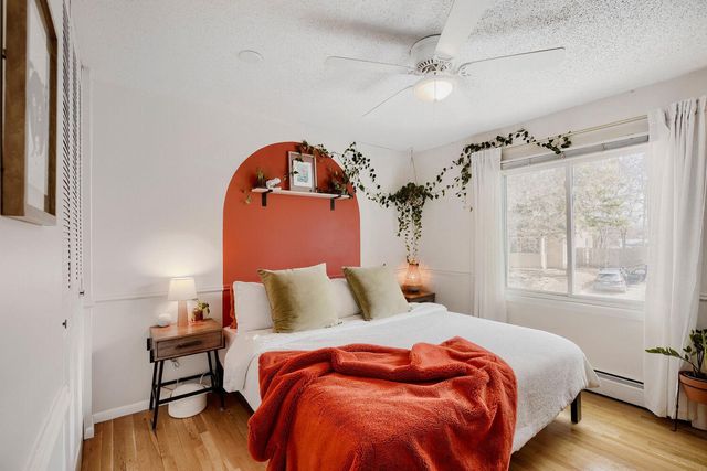 2212 Aldrich Avenue S 202, Minneapolis, MN 55405