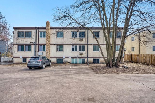 2212 Aldrich Avenue S 202, Minneapolis, MN 55405