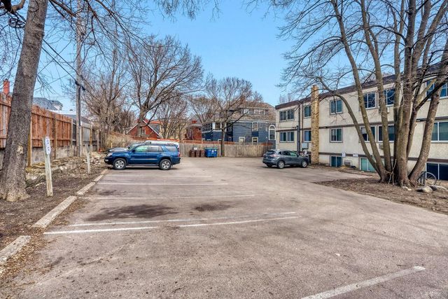 2212 Aldrich Avenue S 202, Minneapolis, MN 55405