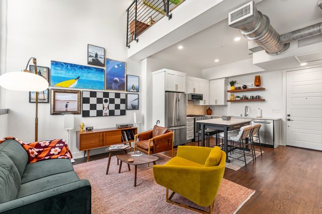 601 Madison St Apt 210, Nashville, TN 37208