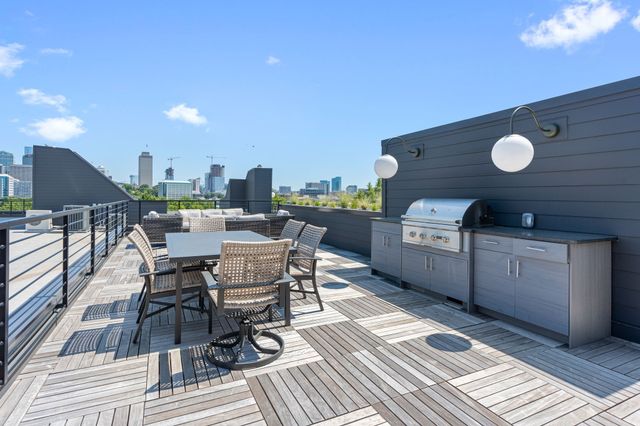 601 Madison St Apt 210, Nashville, TN 37208