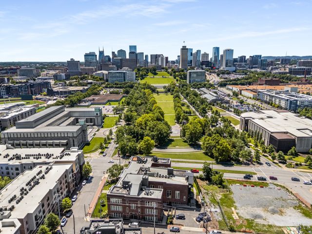 601 Madison St Apt 210, Nashville, TN 37208