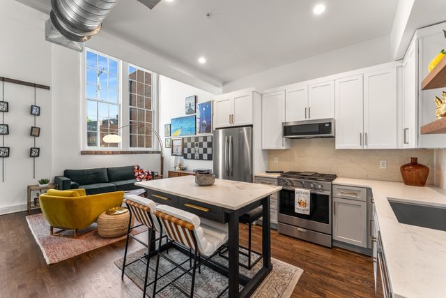 601 Madison St Apt 210, Nashville, TN 37208