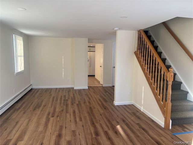 215 Lakewood Street E, Patchogue, NY 11772