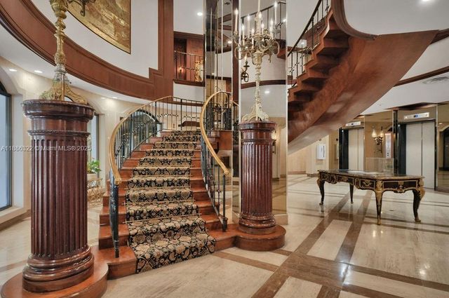 6039 Collins Ave 1126, Miami Beach, FL 33140