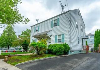 220 N 17Th St, Bloomfield Twp., NJ 07003