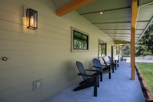 573 Wagnon Rd, Sebastopol, CA 95472