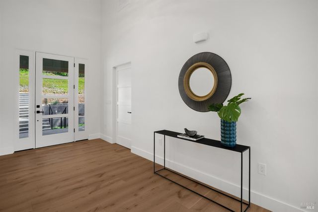 573 Wagnon Rd, Sebastopol, CA 95472