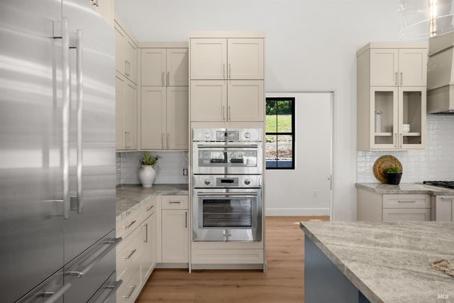 573 Wagnon Rd, Sebastopol, CA 95472