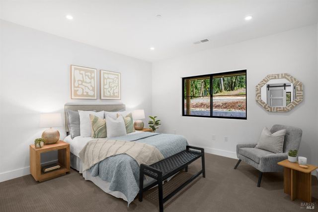 573 Wagnon Rd, Sebastopol, CA 95472