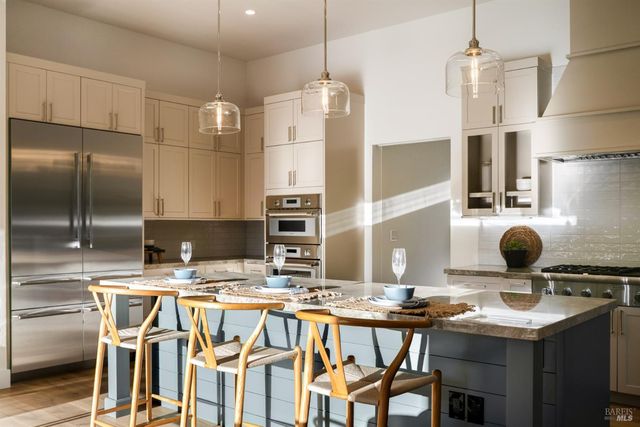 573 Wagnon Rd, Sebastopol, CA 95472