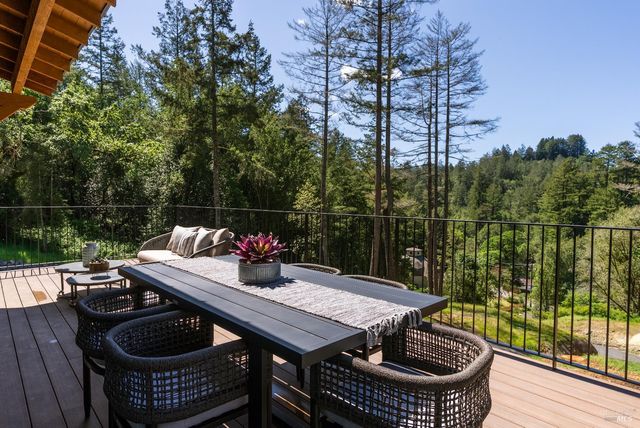 573 Wagnon Rd, Sebastopol, CA 95472