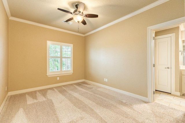 106 Arrowhead Drive, Lake Jackson, TX 77566