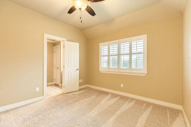 106 Arrowhead Drive, Lake Jackson, TX 77566