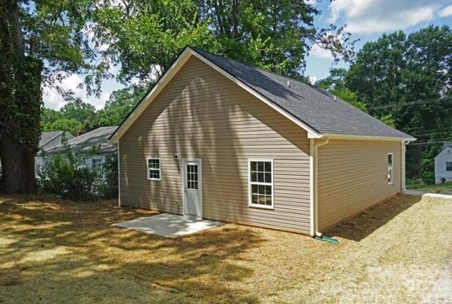 817 W Davidson Avenue, Gastonia, NC 28052