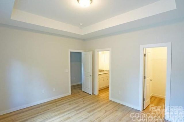 817 W Davidson Avenue, Gastonia, NC 28052