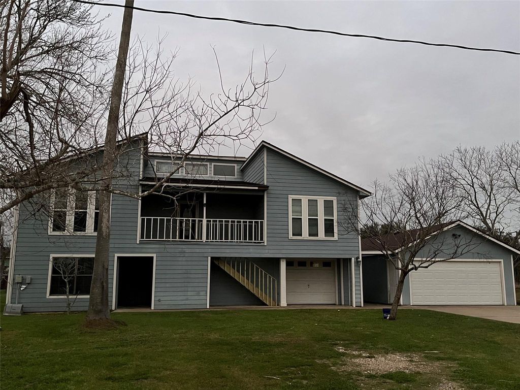12022 Annette Road CR657, Angleton, TX 77515