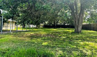 211 Hickory Street, Sweeny, TX 77480