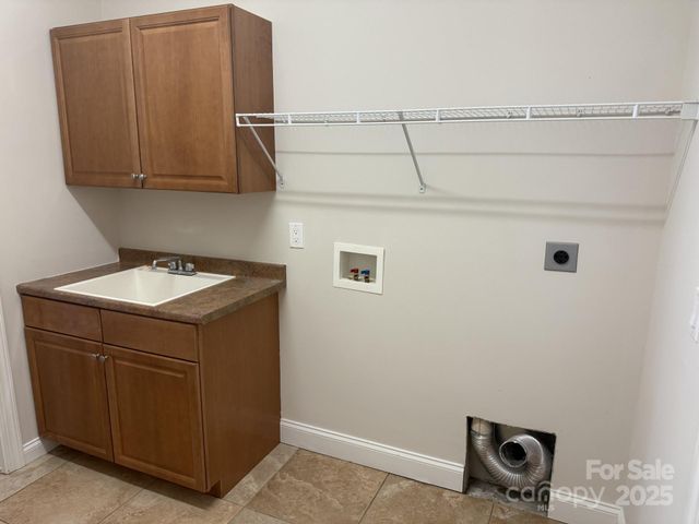 18 Eagle Pointe Way, Flat Rock, NC 28731